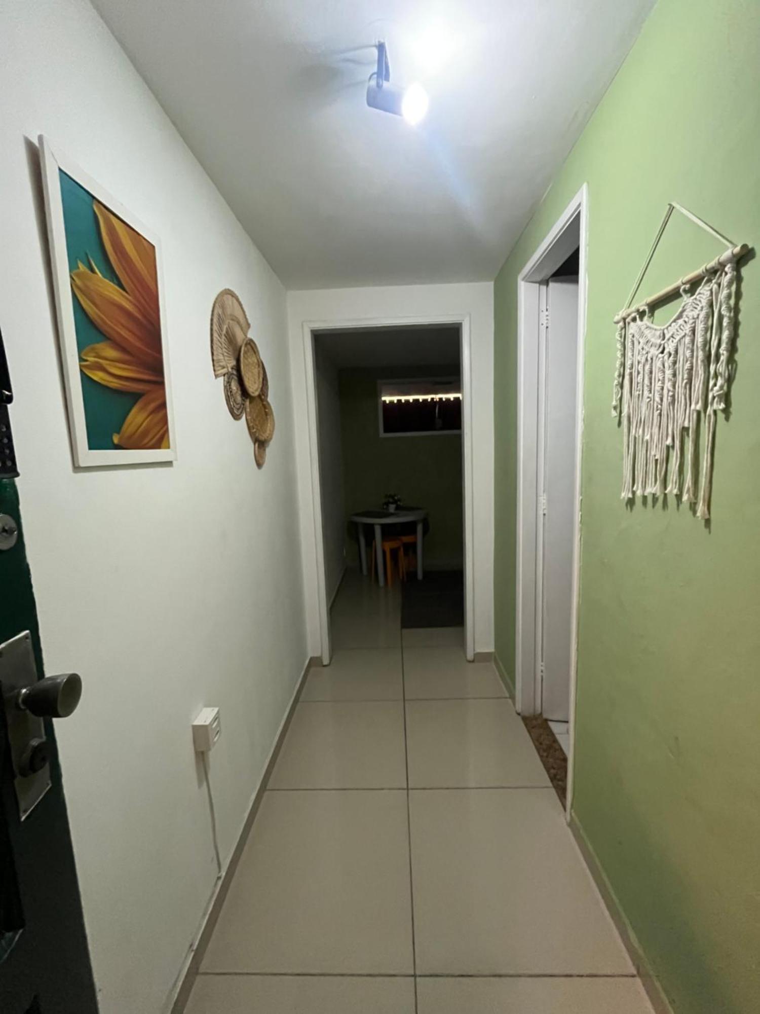 No Centro-lapa, Consulado, Praia, Metro E Ar Apartamento