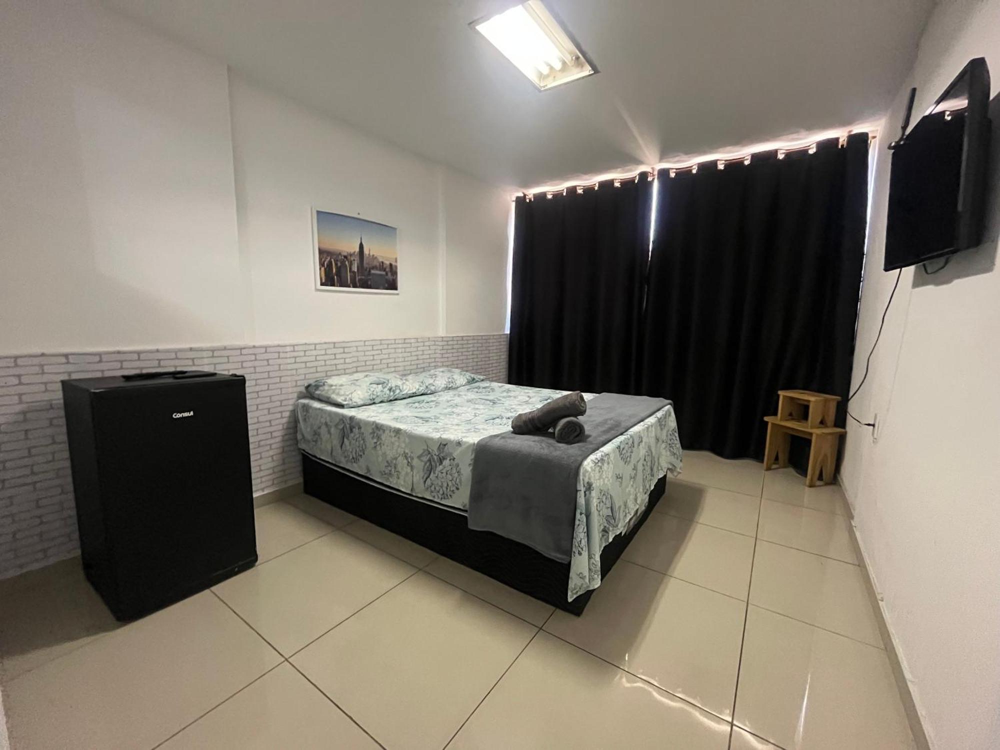 No Centro-lapa, Consulado, Praia, Metro E Ar Apartamento *