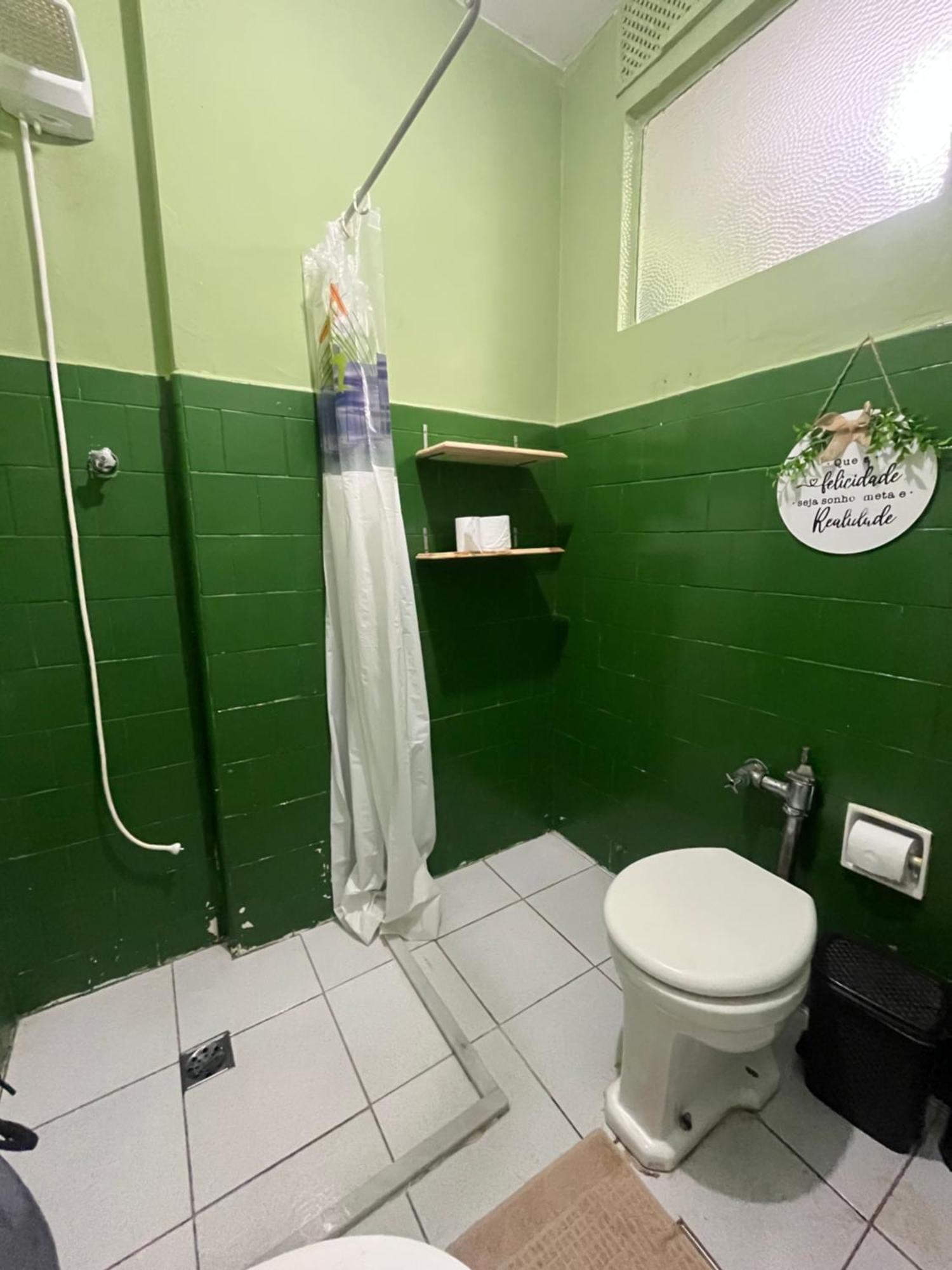 No Centro-lapa, Consulado, Praia, Metro E Ar Apartamento *